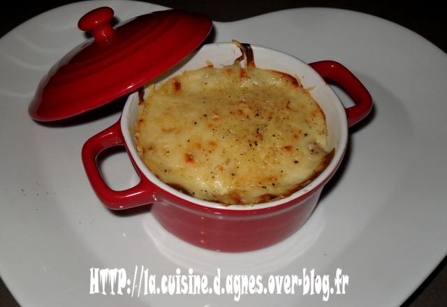 Mini cocotte de fonds d'artichauts gratinés