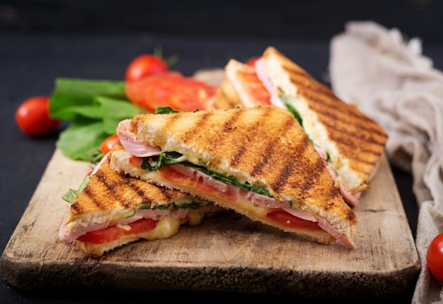 Panini jambon-tomate-mozzarella