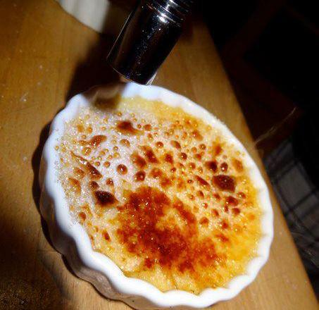 Crème brûlée à la fleur d'oranger sans lactose !