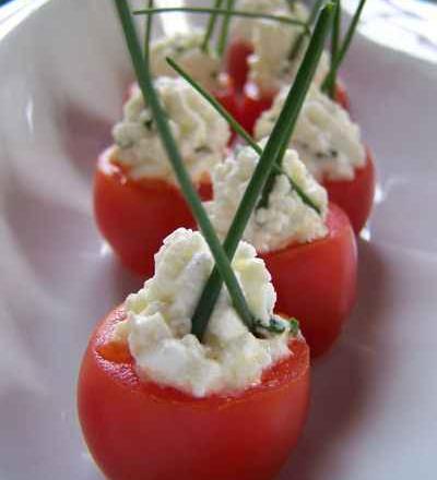 Tomates cerises au chèvre frais