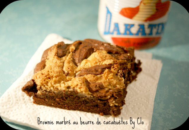 Brownie marbré au beurre de cacahuètes