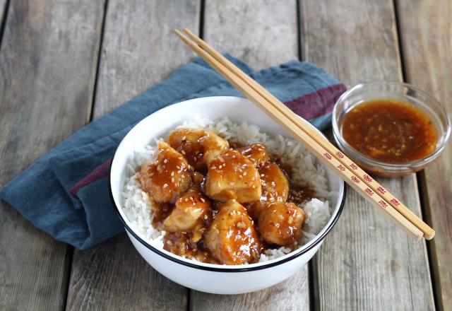 Poulet caramelisé à la sauce piquante sriracha