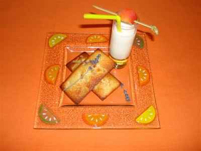 Financiers au melon confit, miel de lavande et milk-shake au sirop abricot calisson