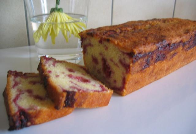 Mon cake aux framboises et à la menthe