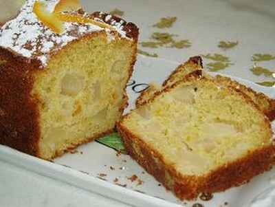 Cake aux poires et écorces de clémentines confites