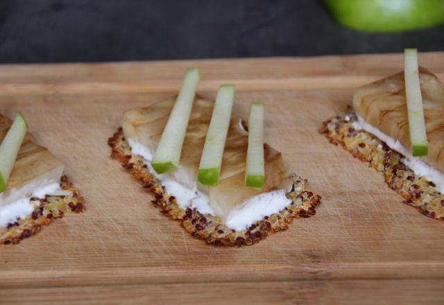 Croustillant de quinoa au Saint-Agur, céleri-rave au balsamique et pomme Granny sur crème au Carré Frais