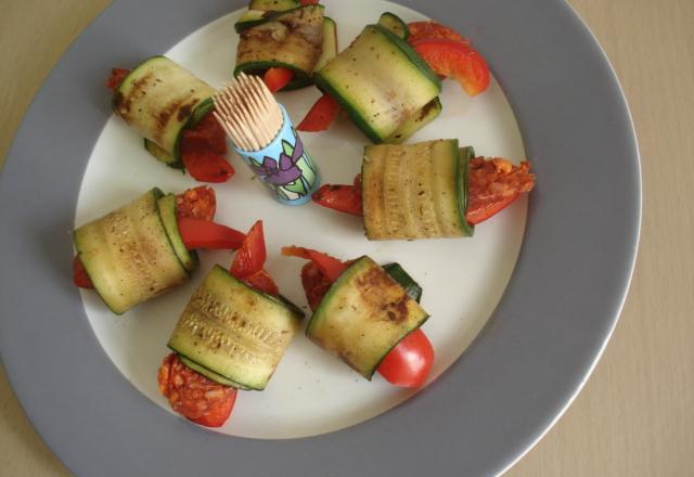 Roulés de courgette au chorizo et aux poivrons