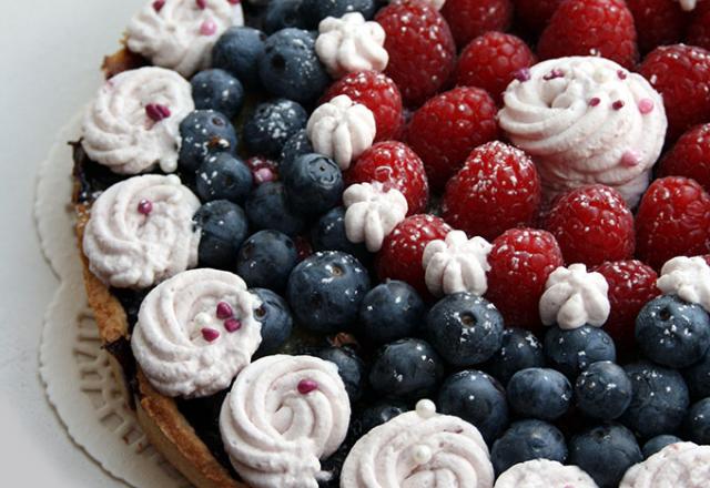 Tarte mi crue/mi cuite aux fruits rouges