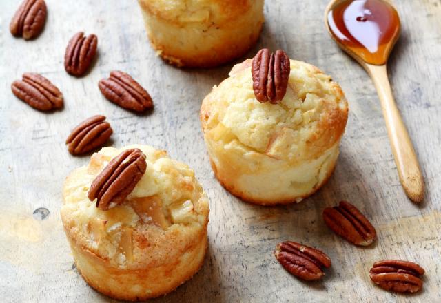 Petits moelleux aux pommes, sirop d'érable et noix de pécan