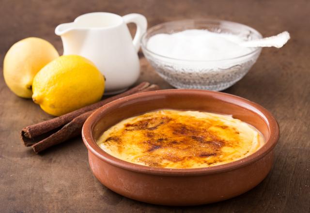 Cyril Lignac partage sa recette de la crème brulée à faire directement… à l’intérieur d’un citron !