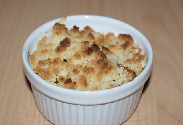 Crumble caramélisé au miel avec un soupçon de cannelle