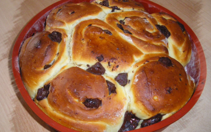 Brioche extra moelleuse au lait de coco et aux pépites