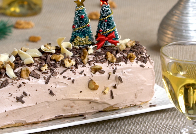 Bûche de Noël aux noix du Périgord