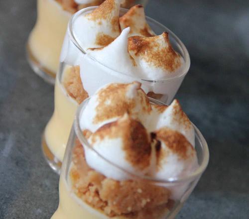 Verrine gourmande de tarte au citron meringuée