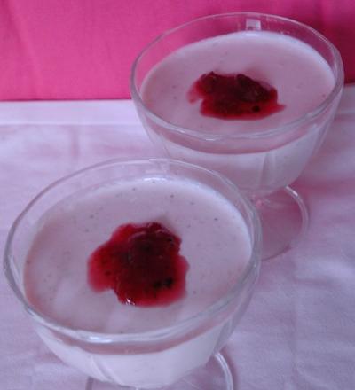 Bavarois light au yaourt et fraises