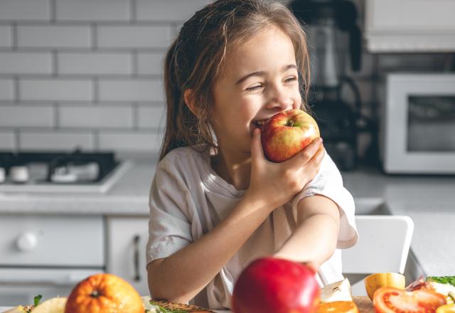 En dessert ou hors repas : quel est le meilleur moment pour manger des fruits ?