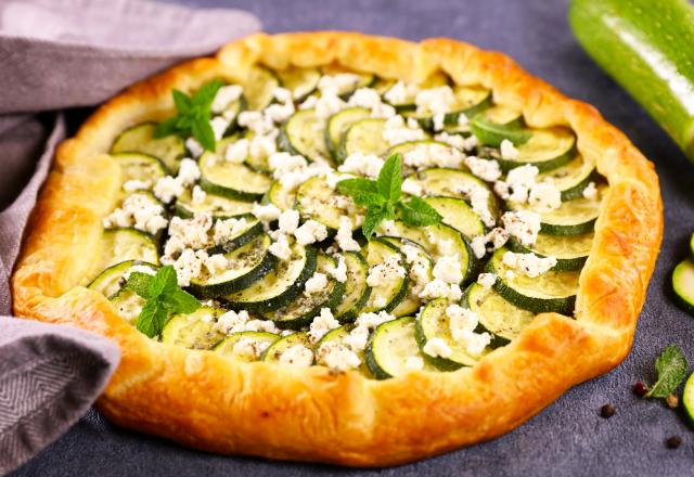 Une diététicienne partage sa recette de tarte tatin de courgette au miel et au chèvre, à tester d’urgence !