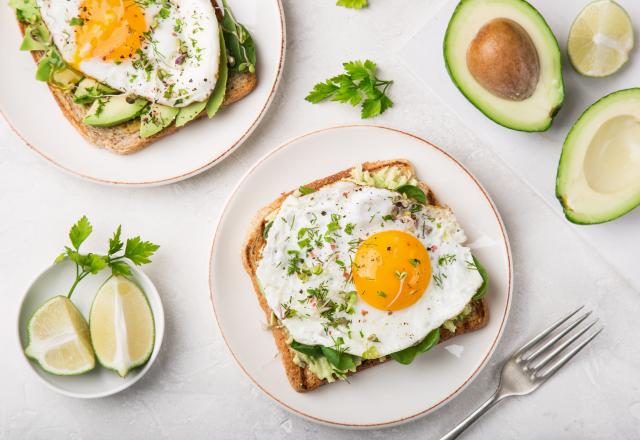 Cette recette d’avocado toast va pimper votre brunch ou votre déjeuner sur le pouce