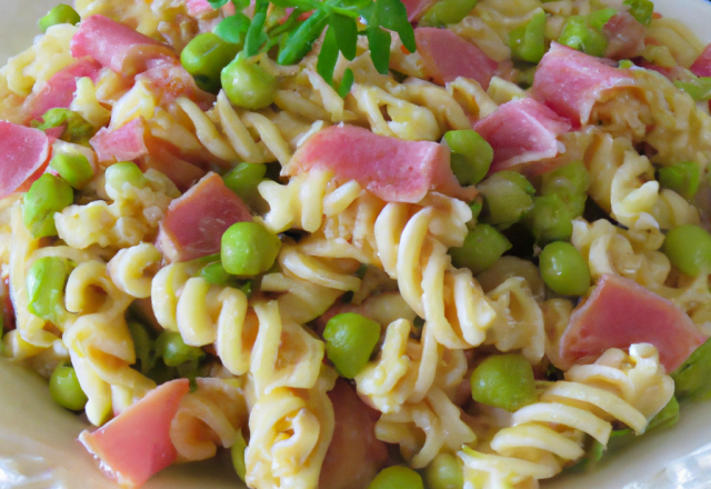 Salade de Fusilli 'Piselli e Prosciutto'