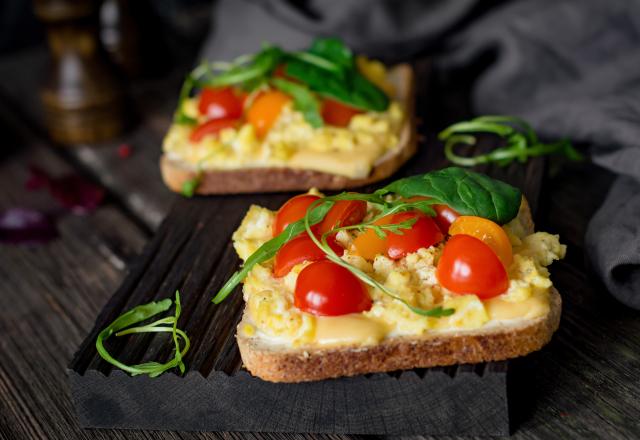 Tartine à la brouillade d'œufs