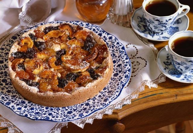 Tarte aux fruits secs, abricots et dattes