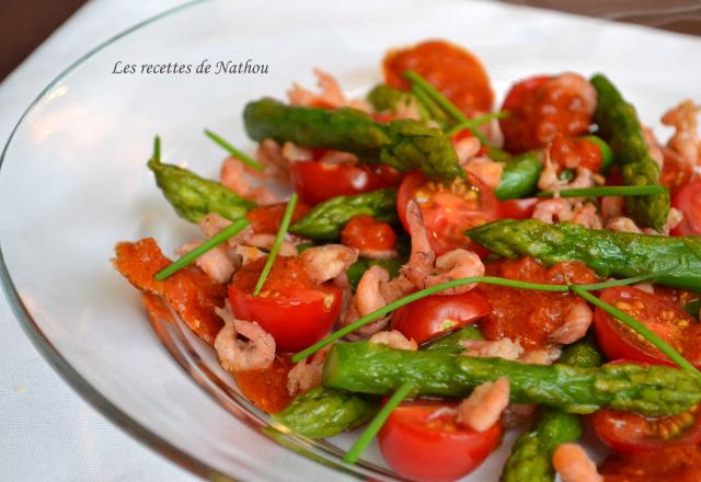 Asperges vertes aux crevettes grises, vinaigrette à la tomate, moutarde et balsamique