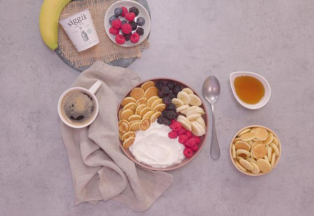 Mini pancakes bowl aux fruits et au skyr siggi's