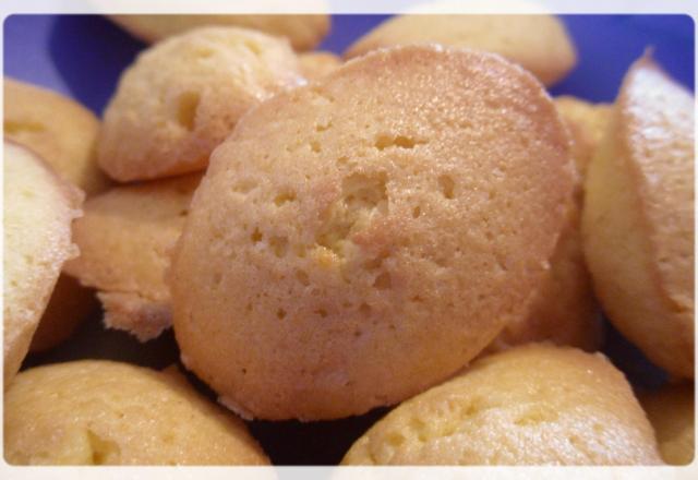 Madeleines arômatisées à la fleur d'oranger