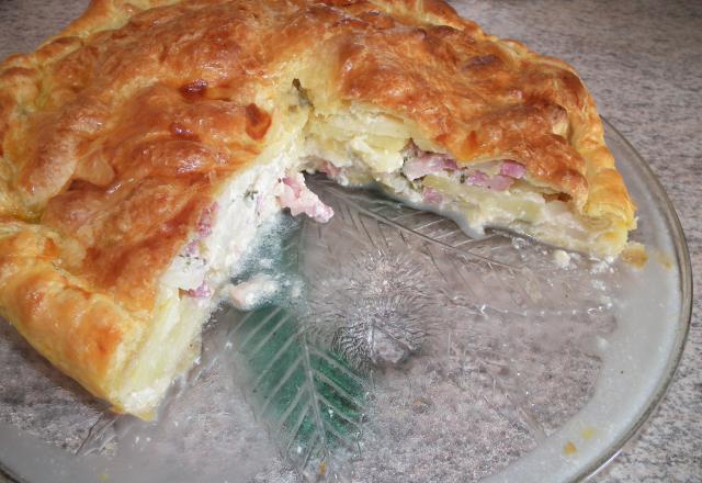 Tourte aux pommes de terre, chou fleur et lardons