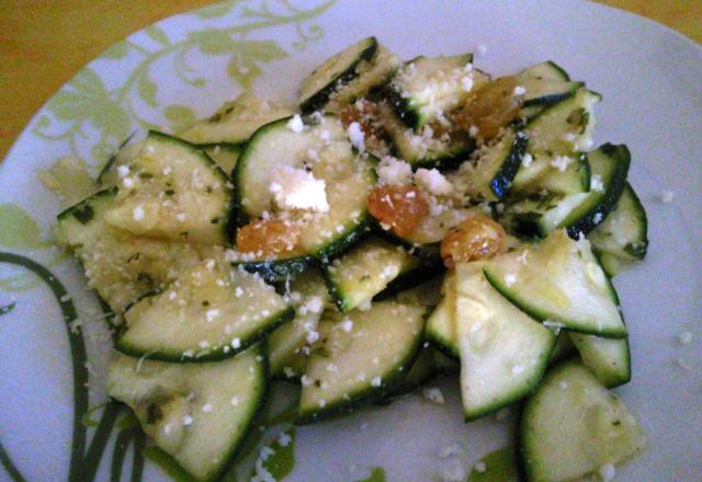 Salade de courgettes crues facile