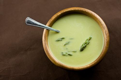 Soupe d'asperges à la crème