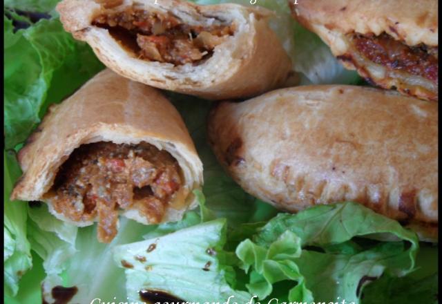 Empanadas à  l'aubergine et au poivron