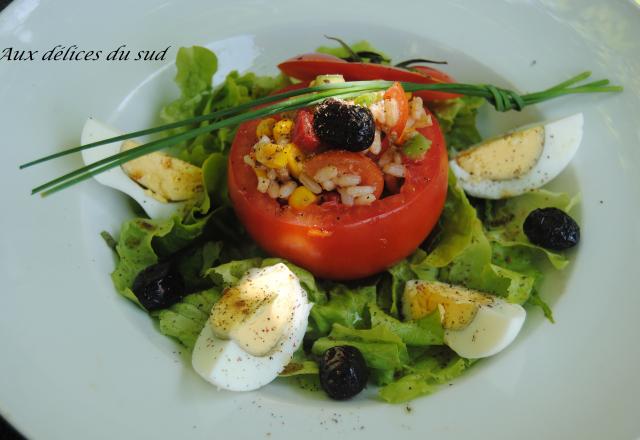 Tomates farcies à la salade de riz