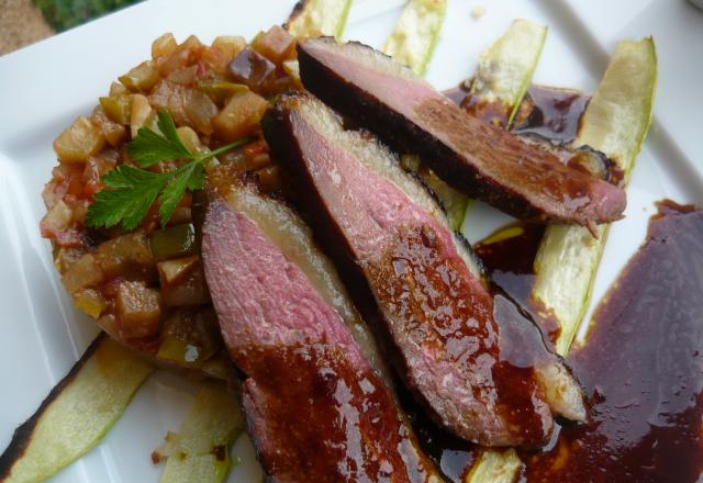 Magret de canard aux épices et ratatouille aigre-douce