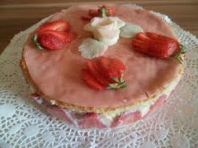 Fraisier à la crème mousseline