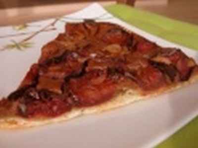 Pizza cacaotée aux prunes