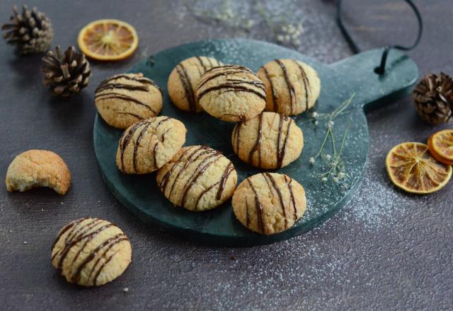 Macarons aux amandes, noix de coco et citron