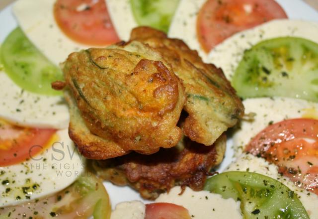 Beignets d'été aux fleurs de courgette et herbes