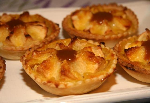 Tartelettes amandines aux pommes hérissonnées au salidou