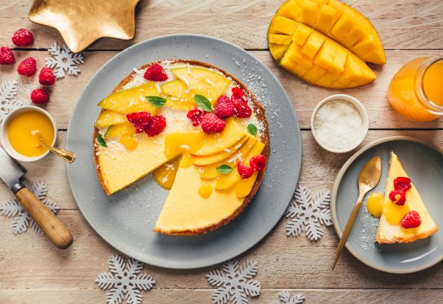 Tarte crème brûlée, noix de coco et fruits exotiques