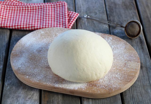 Pâte à pizza à l'eau gazeuse