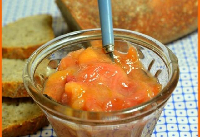 Confiture de rhubarbe-banane