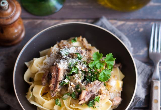 Pâtes fraîches aux anchois, parmesan et persillade