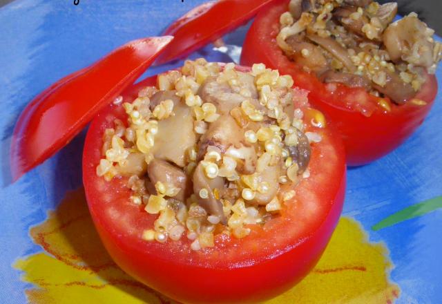 Tomates farcies au boulgour et champignons