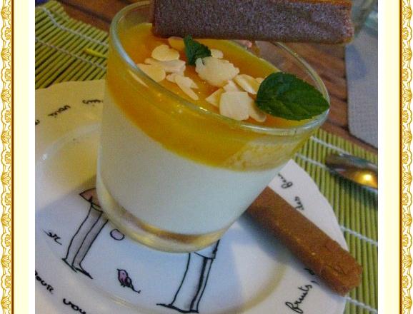 Panna cotta au lait de coco et gelée de mangue