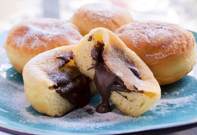 Beignets fourrés au chocolat