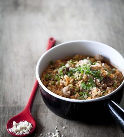 Risotto au Tomacoulis, saucisse et petits pois