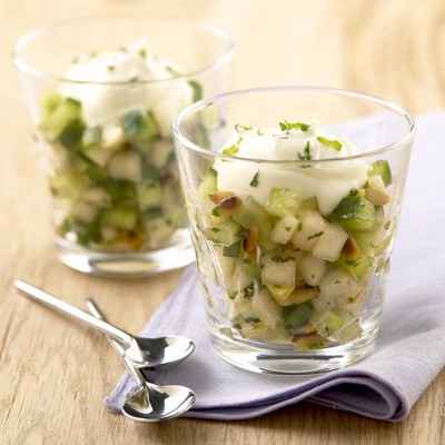 Verrine concombre de France poire et menthe aux pignons