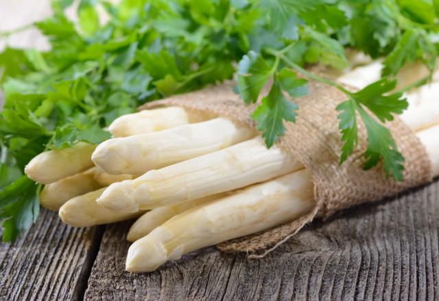 Pourquoi mange-t-on des asperges à Pâques ?