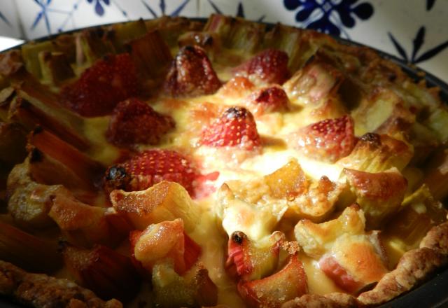 Tarte rhubarbe et fraises